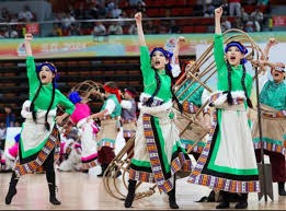 弗兰克·罗宾逊（Frank Robinson）成为史上首位在美联与国联都获得 MVP 的球员