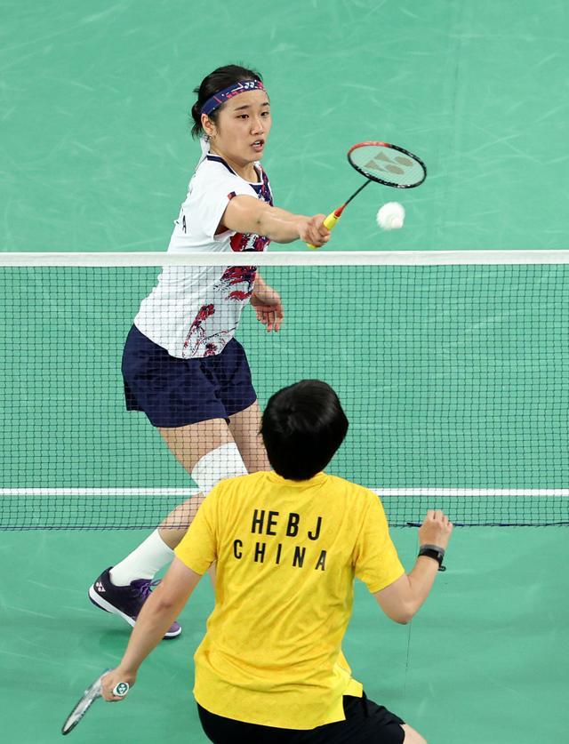 脚背与球的 脚背与球的