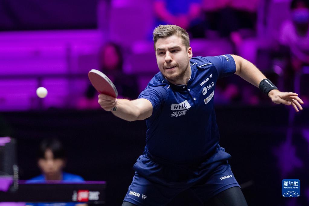 捉到他腾空 捉到他腾空